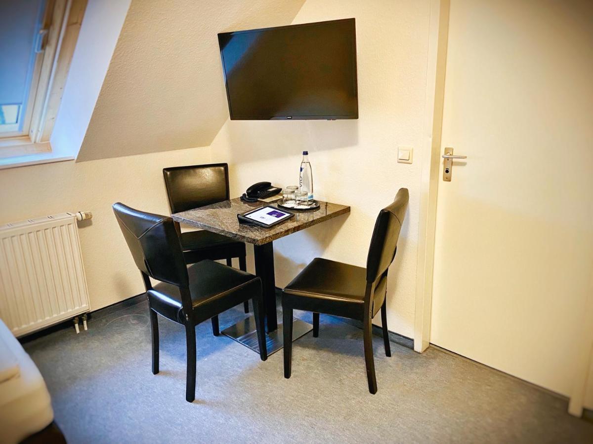 Hotel Kaiserswerth Dusseldorf Ngoại thất bức ảnh