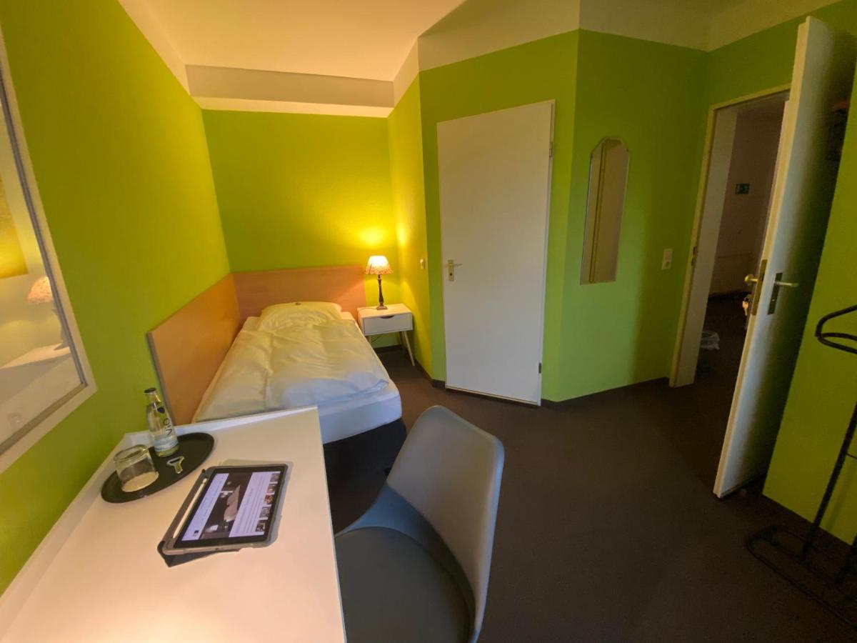 Hotel Kaiserswerth Dusseldorf Ngoại thất bức ảnh